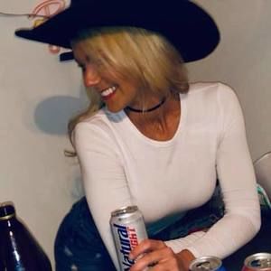 Meet your Posher, Lexis